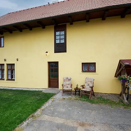 Apartment V Jesenicke Tovarne Rakovnik