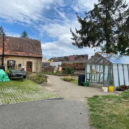 V Jesenicke Tovarne *